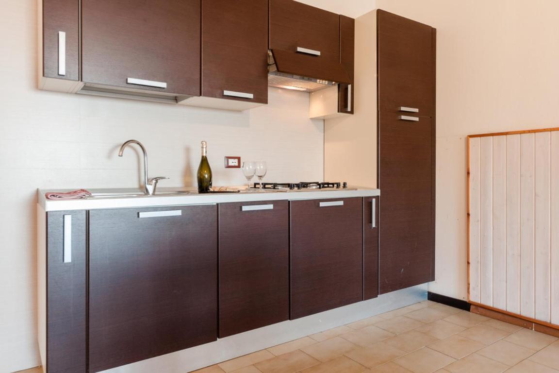 サン·ヴィンチェンツォ Residenze Etruriaアパートホテル エクステリア 写真